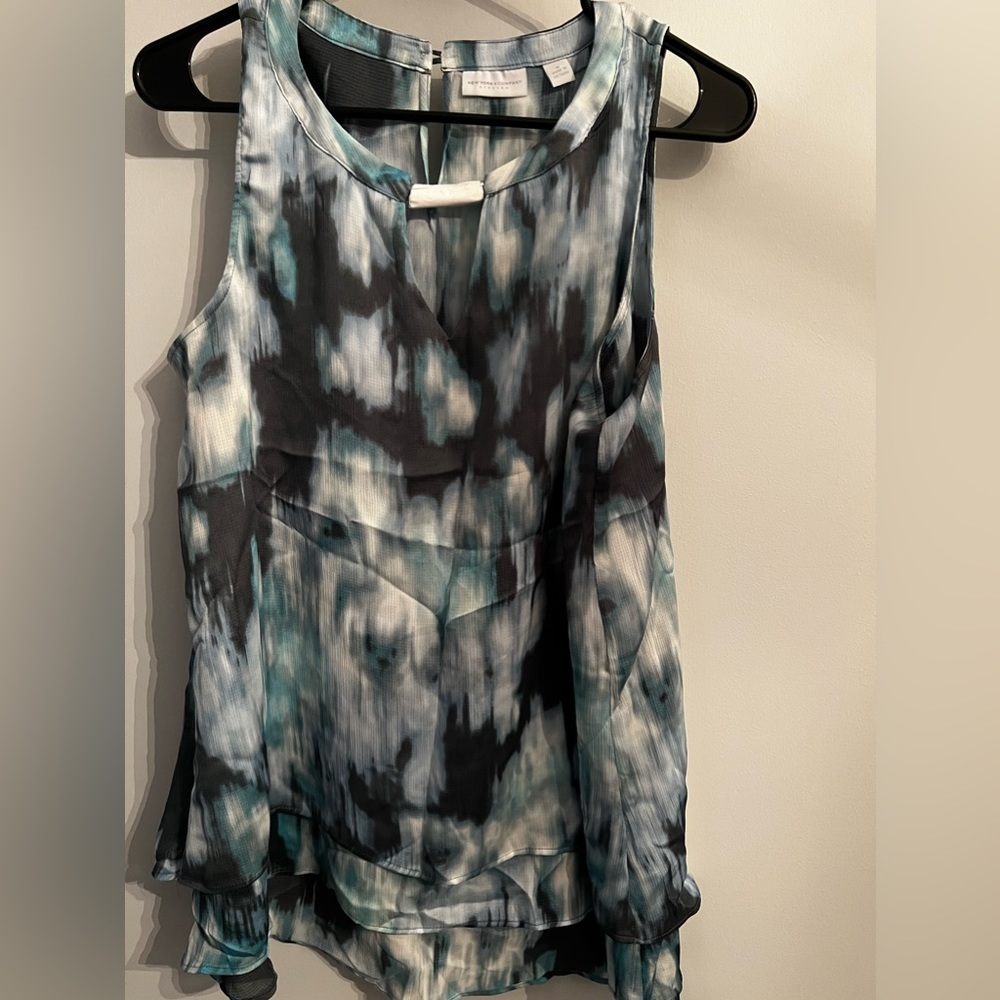 NWT NEW YORK AND COMPANY BLOUSE M